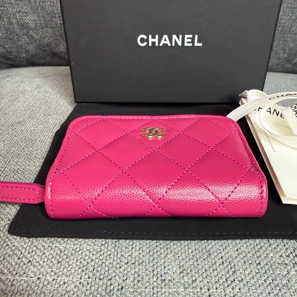 CHANEL CC Zippy Caviar Small Card Wallet RASPBERRY - Picture 5 of 11